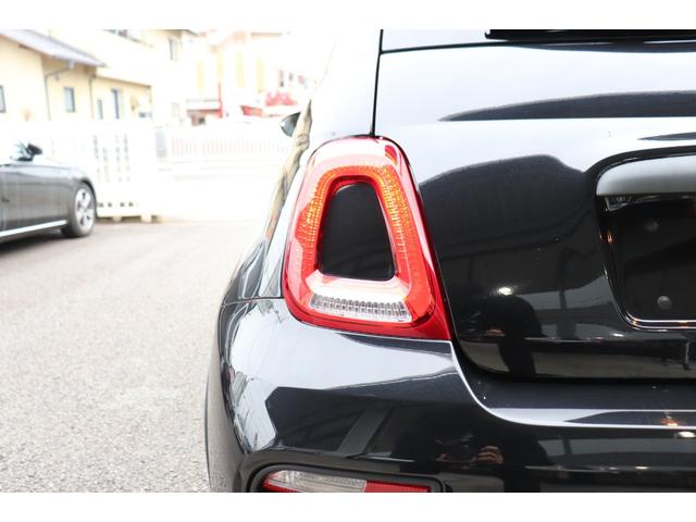 アバルト595 コンペティツィオーネ Uconnect7インチディスプレイ/バイキセノン/前後ドライブレコーダー/Bremboレッドキャリパー/サベルト製ハーフレザースポーツシート/レコードモンツァ/純正17インチアルミホイール/ETC(34枚目)