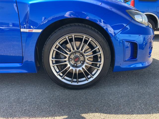 WRX STi 4WD ターボ Siドライブ 6速マニュアル車 ワンオーナー STiマフラー STi18インチアルミ カロッツェリアSDナビ フルセグTV Bluetooth ETC車載器 HIDヘッドライト(17枚目)