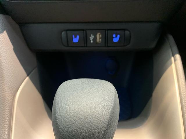 ヤリス G ワンオーナー 禁煙車 純正ディスプレイオーディオ パノラミックビューモニター ETC 前後ドラレコ スマートキー LEDヘッドライト シートヒーター(6枚目)