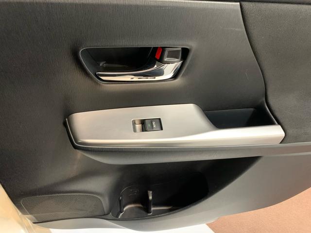 プリウスアルファ Sツーリングセレクション ワンオーナー ストラーダSDナビ バックカメラ ETC 社外16インチアルミ LEDヘッドライト オートライト 5人乗り(33枚目)