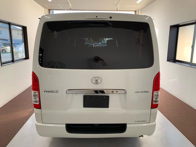 ハイエースバン スーパーＧＬ　ダークプライムＩＩ　禁煙車　ワンオーナー　ディーゼルターボ　ストラーダＳＤナビ　パノラミックビューモニター　ドラレコ前後　ＥＴＣ　デジタルインナーミラー　　１７インチ社外アルミ　ホワイトレタータイヤ（17枚目）
