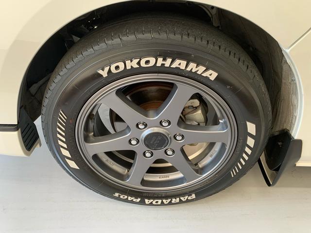 ハイエースバン スーパーＧＬ　ダークプライムＩＩ　禁煙車　ワンオーナー　ディーゼルターボ　ストラーダＳＤナビ　パノラミックビューモニター　ドラレコ前後　ＥＴＣ　デジタルインナーミラー　　１７インチ社外アルミ　ホワイトレタータイヤ（22枚目）