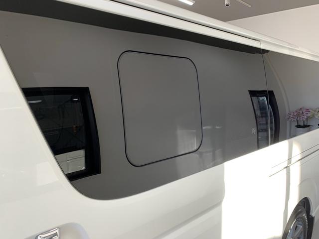 ハイエースバン スーパーＧＬ　ダークプライムＩＩ　禁煙車　ワンオーナー　ディーゼルターボ　ストラーダＳＤナビ　パノラミックビューモニター　ドラレコ前後　ＥＴＣ　デジタルインナーミラー　　１７インチ社外アルミ　ホワイトレタータイヤ（26枚目）