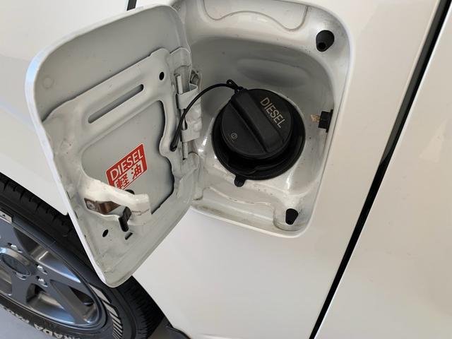 ハイエースバン スーパーＧＬ　ダークプライムＩＩ　禁煙車　ワンオーナー　ディーゼルターボ　ストラーダＳＤナビ　パノラミックビューモニター　ドラレコ前後　ＥＴＣ　デジタルインナーミラー　　１７インチ社外アルミ　ホワイトレタータイヤ（29枚目）