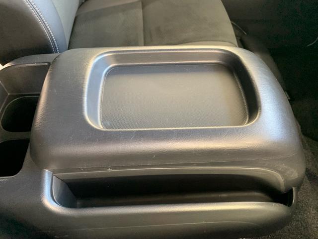 ハイエースバン スーパーＧＬ　ダークプライムＩＩ　禁煙車　ワンオーナー　ディーゼルターボ　ストラーダＳＤナビ　パノラミックビューモニター　ドラレコ前後　ＥＴＣ　デジタルインナーミラー　　１７インチ社外アルミ　ホワイトレタータイヤ（40枚目）