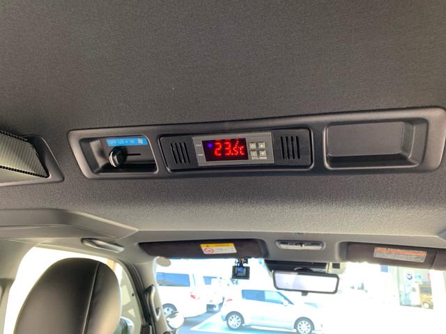 ハイエースバン スーパーＧＬ　ダークプライムＩＩ　禁煙車　ワンオーナー　ディーゼルターボ　ストラーダＳＤナビ　パノラミックビューモニター　ドラレコ前後　ＥＴＣ　デジタルインナーミラー　　１７インチ社外アルミ　ホワイトレタータイヤ（43枚目）