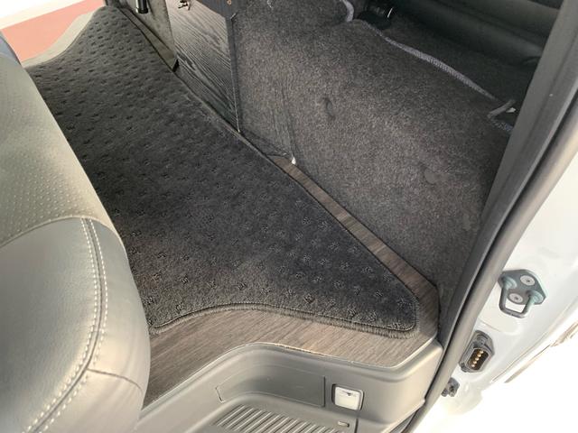 ハイエースバン スーパーＧＬ　ダークプライムＩＩ　禁煙車　ワンオーナー　ディーゼルターボ　ストラーダＳＤナビ　パノラミックビューモニター　ドラレコ前後　ＥＴＣ　デジタルインナーミラー　　１７インチ社外アルミ　ホワイトレタータイヤ（46枚目）