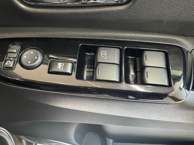 �z�[���y�[�W���j���[�A���I�T�g�E�I�[�g�V���b�v�Ō����I