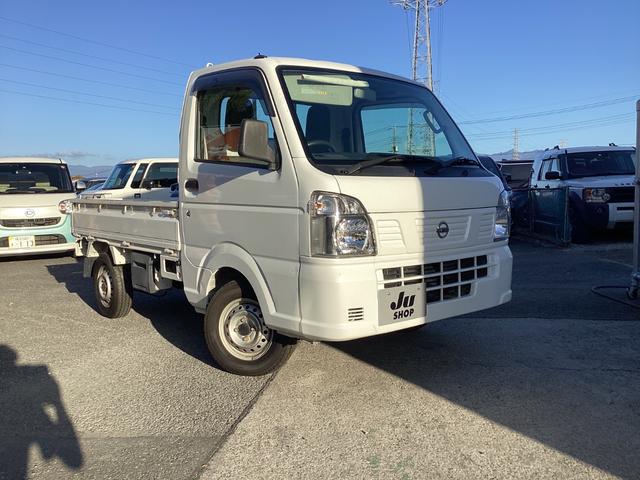 ＮＴ１００クリッパートラック 　エアコン　パワステ　４ＷＤ　車検整備付（2枚目）
