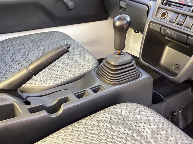 ＮＴ１００クリッパートラック 　エアコン　パワステ　４ＷＤ　車検整備付（14枚目）