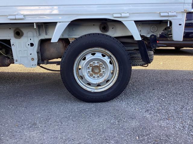 ＮＴ１００クリッパートラック 　エアコン　パワステ　４ＷＤ　車検整備付（18枚目）