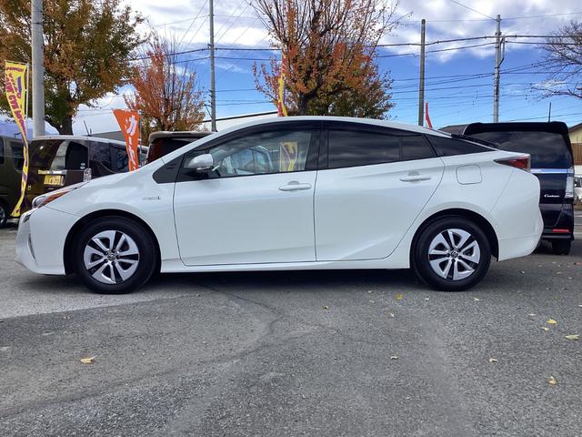 プリウス Ａ　車検整備　ナビ　バックカメラ　ＥＴＣ　フルセグ（9枚目）