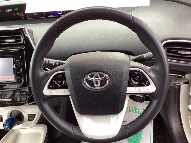 プリウス Ａ　車検整備　ナビ　バックカメラ　ＥＴＣ　フルセグ（12枚目）