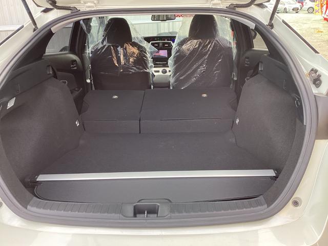 プリウス Ａ　車検整備　ナビ　バックカメラ　ＥＴＣ　フルセグ（19枚目）