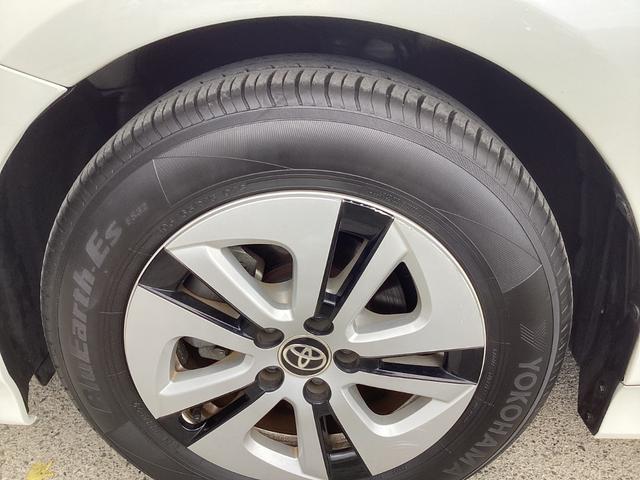 プリウス Ａ　車検整備　ナビ　バックカメラ　ＥＴＣ　フルセグ（26枚目）