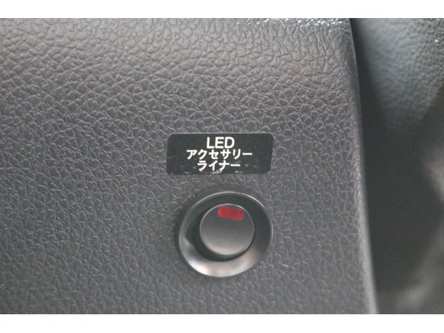 レヴォーグ １．６ＳＴＩ　Ｓｐｏｒｔ　ＥｙｅＳｉｇｈｔ　アイサイトＶｅｒ３　全車速追従機能付きクルーズコントロール　ダイヤトーンサウンドナビ　バックカメラ　パワーシート　ＬＥＤヘッドライト　本革シート　フルセグ（36枚目）