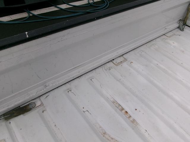 スクラムトラック ＫＣスペシャル　４ＷＤ　５速　ワンオーナー走行距離２２３００ｋｍ（22枚目）