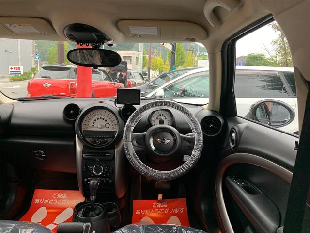 クーパー クロスオーバー パナソニックポータブルナビ フルセグ キセノンライト ETC車載器17インチアルミ 5人乗り(25枚目)