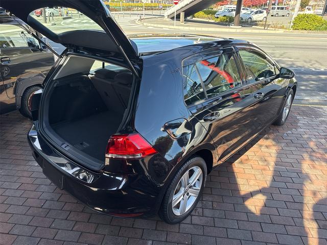 ゴルフ TSIコンフォートラインブルーモーションテクノロジー メモリーナビ バックカメラ フルセグ ETC アダプティブクルーズコントロール アイドリングストップ レーンアシスト 純正16インチアルミ フロントフォグランプ マルチファンクションステアリング(14枚目)