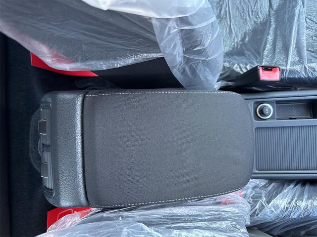 ゴルフ TSIコンフォートラインブルーモーションテクノロジー メモリーナビ バックカメラ フルセグ ETC アダプティブクルーズコントロール アイドリングストップ レーンアシスト 純正16インチアルミ フロントフォグランプ マルチファンクションステアリング(27枚目)