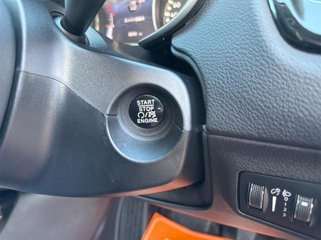 ジープ・コンパス ナイトイーグル　社外アルミホイールコーナーセンサアイドリングストップクルーズコントローラ　ＥＴＣ　スマートキー　横滑り防止　頸部衝撃緩和ヘッドレスト　ルーフレールパークアシスト　ＵＳＢ入力端子　Ｂｌｕｅｔｏｏｔｈ接続（20枚目）