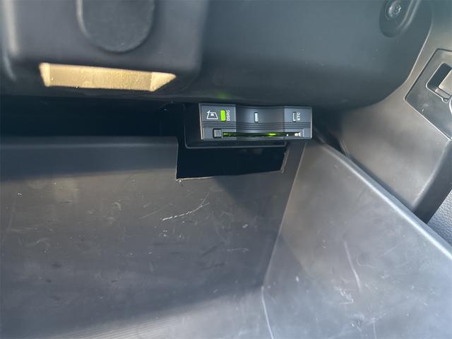 ジープ・コンパス ナイトイーグル　社外アルミホイールコーナーセンサアイドリングストップクルーズコントローラ　ＥＴＣ　スマートキー　横滑り防止　頸部衝撃緩和ヘッドレスト　ルーフレールパークアシスト　ＵＳＢ入力端子　Ｂｌｕｅｔｏｏｔｈ接続（40枚目）