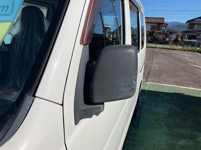 ハイゼットカーゴ スペシャル オートマ 両側スライドドア エアコン パワーステアリング 運転席・助手席エアバッグ ドアバイザー ラジオ シガーライター 衝突安全ボディ 走行距離7.4万キロ 車検整備付き 修復歴無し ホワイト(6枚目)