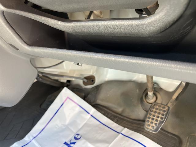 ハイゼットカーゴ スペシャル オートマ 両側スライドドア エアコン パワーステアリング 運転席・助手席エアバッグ ドアバイザー ラジオ シガーライター 衝突安全ボディ 走行距離7.4万キロ 車検整備付き 修復歴無し ホワイト(34枚目)