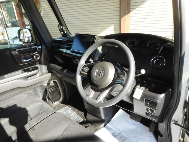 Ｎ－ＢＯＸカスタム Ｇ・Ｌホンダセンシング　純正８インチナビ・フルセグ（Ｂｌｕｅｔｏｏｔｈ対応）バックカメラ　左電動スライドドア　ナビ連動ドラレコ　プッシュスタート　クルーズコントロール　ＥＴＣ車載器　ＬＥＤライト（17枚目）