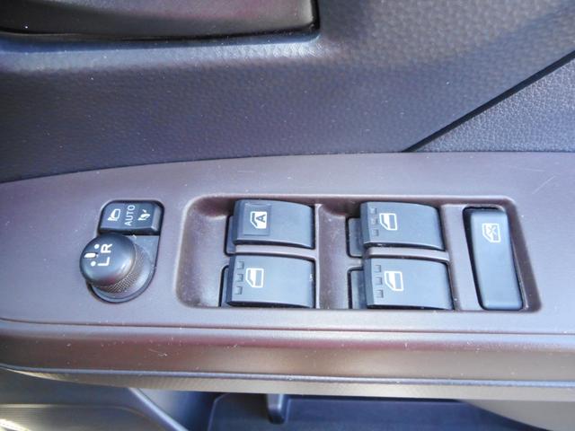 タンク Ｇ　Ｓ　純正ＳＤナビ・フルセグ（Ｂｌｕｅｔｏｏｔｈ対応）バックカメラ　トヨタセーフティセンス　両側電動スライドドア　フロントシートヒーター　プッシュスタート　ステアリングスイッチ　ＥＴＣ車載器　前後ドラレコ（33枚目）