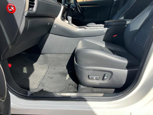 NX NX300h バージョンL 4WD ナビTV バックカメラ ETC パワーシート クルーズコントロール レーンアシスト クリアランスソナー プッシュスタート ブレーキホールドシステム 電動パーキングブレーキ(44枚目)