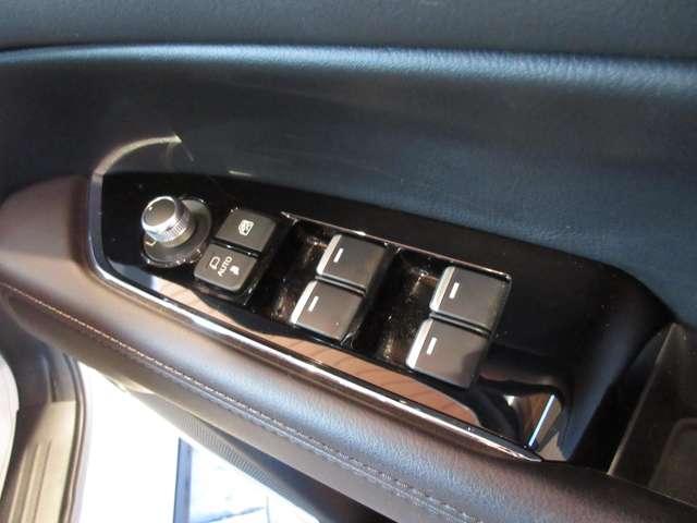 ＣＸ－８ ２．２　ＸＤ　Ｌパッケージ　ディーゼルターボ　センターウォークスルー　ナビＥＴＣ　３６０度（9枚目）