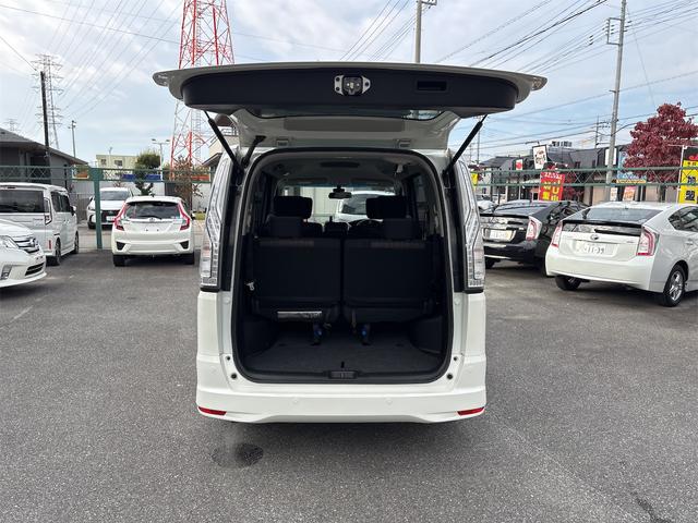 セレナ ハイウェイスター Vセレ+セーフティ SHV Aセフ ナビ・TV ETC車載器 Bluetooth 両側電動スライドドア アラウンドビューモニター LED 三列シート 後席モニター アイドリングストップ 電動格納ミラー 衝突安全ボディー 盗難防止システム(21枚目)
