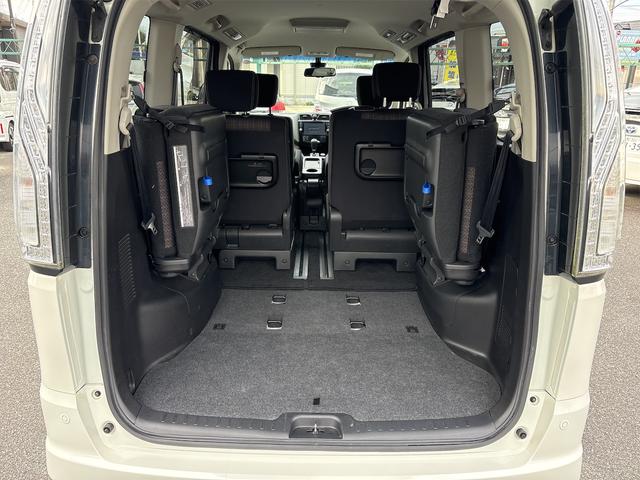 セレナ ハイウェイスター Vセレ+セーフティ SHV Aセフ ナビ・TV ETC車載器 Bluetooth 両側電動スライドドア アラウンドビューモニター LED 三列シート 後席モニター アイドリングストップ 電動格納ミラー 衝突安全ボディー 盗難防止システム(23枚目)