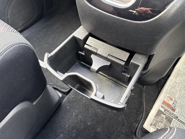 セレナ ハイウェイスター Vセレ+セーフティ SHV Aセフ ナビ・TV ETC車載器 Bluetooth 両側電動スライドドア アラウンドビューモニター LED 三列シート 後席モニター アイドリングストップ 電動格納ミラー 衝突安全ボディー 盗難防止システム(40枚目)