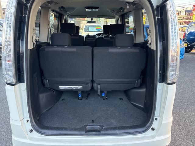 セレナ ハイウェイスター　Ｓ－ハイブリッド　両側電動スライドドア　ナビ・ＴＶ　Ｂｌｕｅｔｏｏｔｈ　ＥＴＣ車載器　バックカメラ　アイドリングストップ　三列シート　後席モニター　オートクルーズコントロール　衝突安全ボディー　盗難防止システム（26枚目）