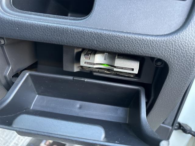 セレナ ハイウェイスター　Ｓ－ハイブリッド　両側電動スライドドア　ナビ・ＴＶ　Ｂｌｕｅｔｏｏｔｈ　ＥＴＣ車載器　バックカメラ　アイドリングストップ　三列シート　後席モニター　オートクルーズコントロール　衝突安全ボディー　盗難防止システム（33枚目）