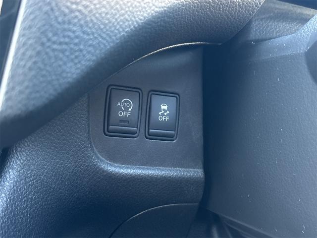 セレナ ハイウェイスター　Ｓ－ハイブリッド　両側電動スライドドア　ナビ・ＴＶ　Ｂｌｕｅｔｏｏｔｈ　ＥＴＣ車載器　バックカメラ　アイドリングストップ　三列シート　後席モニター　オートクルーズコントロール　衝突安全ボディー　盗難防止システム（40枚目）