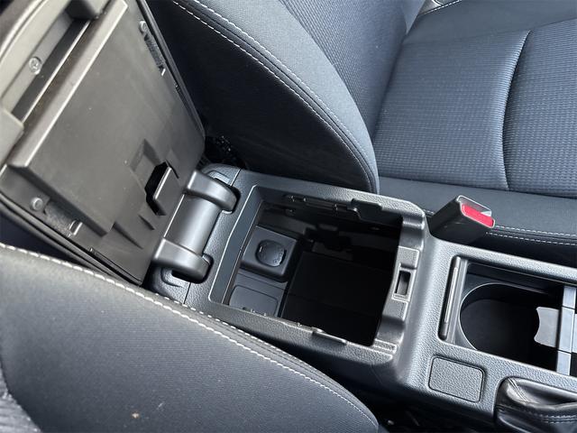 インプレッサスポーツ 2.0iアイサイト 4WD ナビ・TV Bluetooth ETC車載器 アイドリングストップ HIDヘッドライト ドライブレコーダー オートクルーズコントロール ドアバイザー 衝突被害軽減システム 盗難防止システム(44枚目)