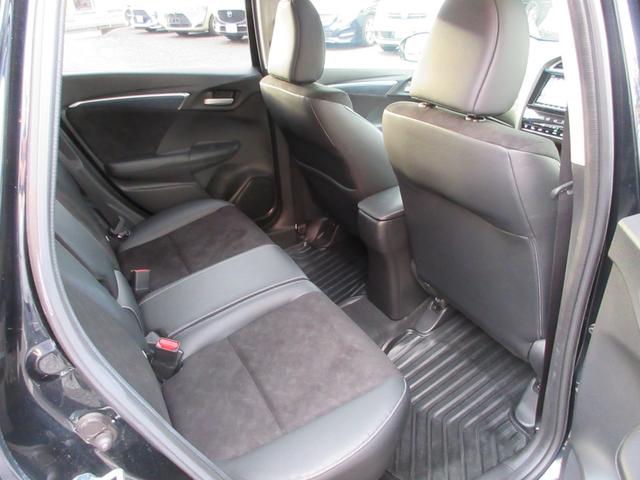 シャトル ハイブリッドX ホンダセンシング 1年走行無制限保証 除菌シートクリーニング 純正8インチナビ バックカメラ フルセグTV Bluetooth DVDビデオ LEDヘッドライト アダプティブクルーズ シートヒーター プッシュスタート(7枚目)