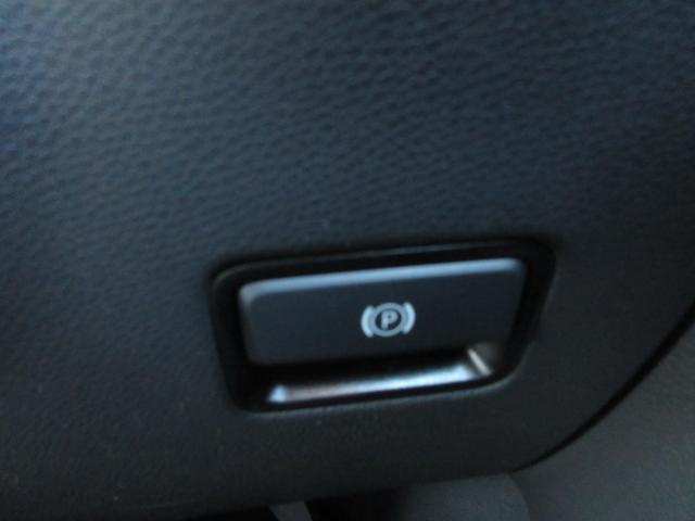 Bクラス B180 除菌シートクリーニング メーカーナビ バックカメラ フルセグTV Bluetooth 黒革シート シートヒーター パワーシート サンルーフ LEDライト ETC 純正17インチアルミ キーレスゴー(20枚目)