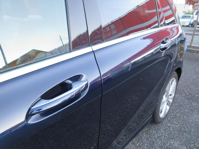 Bクラス B180 除菌シートクリーニング メーカーナビ バックカメラ フルセグTV Bluetooth 黒革シート シートヒーター パワーシート サンルーフ LEDライト ETC 純正17インチアルミ キーレスゴー(69枚目)