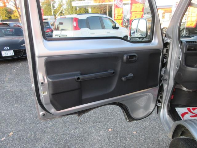アクティトラック SDX 1年走行無制限保証 除菌シートクリーニング パワステ エアコン エアバック 荷台ライト フォグライト 5速マニュアル車 社外12インチアルミホイール ETC(29枚目)