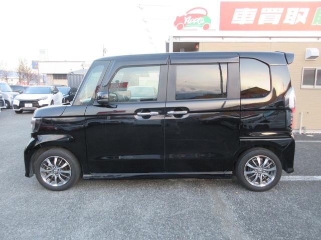 Ｎ－ＢＯＸカスタム Ｌ　ホンダセンシング　１年走行無制限保証　除菌シートクリーニング　ナビ　バックカメラ　フルセグＴＶ　Ｂｌｕｅｔｏｏｔｈ　ＤＶＤビデオ　両側パワースライドドア　ＬＥＤライト　シートヒーター　プッシュスタート（3枚目）