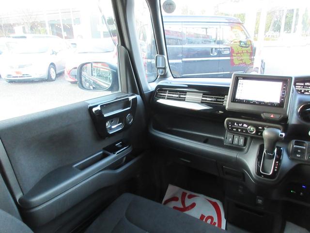 Ｎ－ＢＯＸカスタム Ｌ　ホンダセンシング　１年走行無制限保証　除菌シートクリーニング　ナビ　バックカメラ　フルセグＴＶ　Ｂｌｕｅｔｏｏｔｈ　ＤＶＤビデオ　両側パワースライドドア　ＬＥＤライト　シートヒーター　プッシュスタート（11枚目）