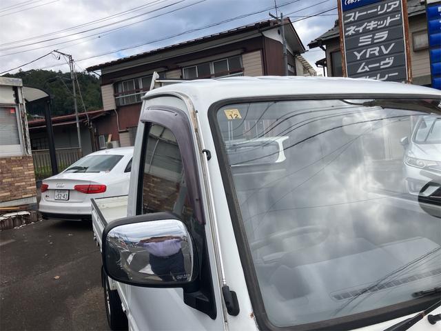 ミニキャブトラック TL 4WD オートマ 荷台ゲートプロテクター ドアバイザー 作業灯 メッキミラー タイミングベルト交換済 走行距離7.4万キロ 修復歴無し(8枚目)