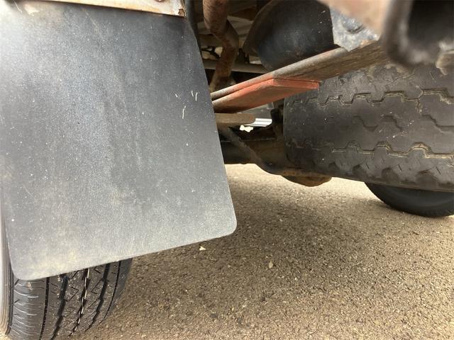 ミニキャブトラック TL 4WD オートマ 荷台ゲートプロテクター ドアバイザー 作業灯 メッキミラー タイミングベルト交換済 走行距離7.4万キロ 修復歴無し(21枚目)