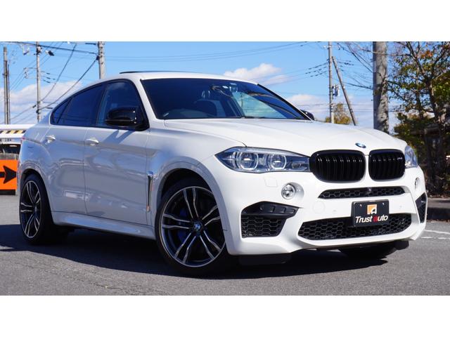 Ｘ６ Ｍ ベースグレード　インテリジェントセーフティー　フロント新品Ｈ＆Ｒダウンサス・リア新品Ｈ＆Ｒロワリングキット・新品Ｈ＆Ｒホイールスペーサーロングボルト・純正ＯＰ２１ＡＷ・純正ＯＰ電動ガラスサンルーフ・パーツカスタムグロスブラックペイント（2枚目）