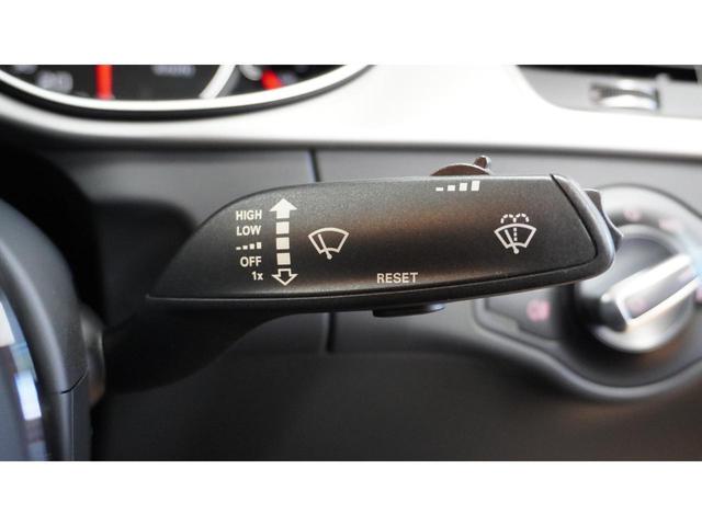 Ａ４ ２．０ＴＦＳＩ　Ｓｌｉｎｅ　後期モデル　ＫＷ社製ＳＴ車高調・ＲＳルック１９ＡＷ・デイライトコーディング・アイドリングストップコーディング・ハーフレザーシート・走行中ＴＶ映ります・イエローＬＥＤフォグランプ・純正ＨＤＤナビ・地デジ・Ｂカメラ（32枚目）