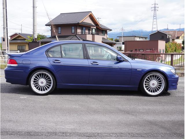 Ｂ７ スーパーチャージ　後期モデル　左ハンドル　アンドロイドナビ・フロント＆バックカメラ・専用２１ＡＷ・アルピナデコライン・専用スポイラー・アルピナメープルウッドインテリア・ＬＡＶＡＬＩＮＡレザー・アルカンターラルーフ・スウィッチトロニック（9枚目）
